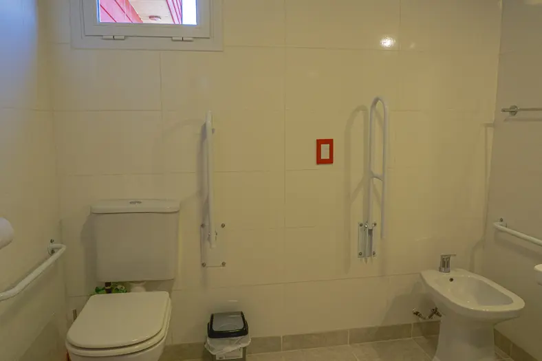 Cabaña N° 5 — Monoambiente accesible — 6