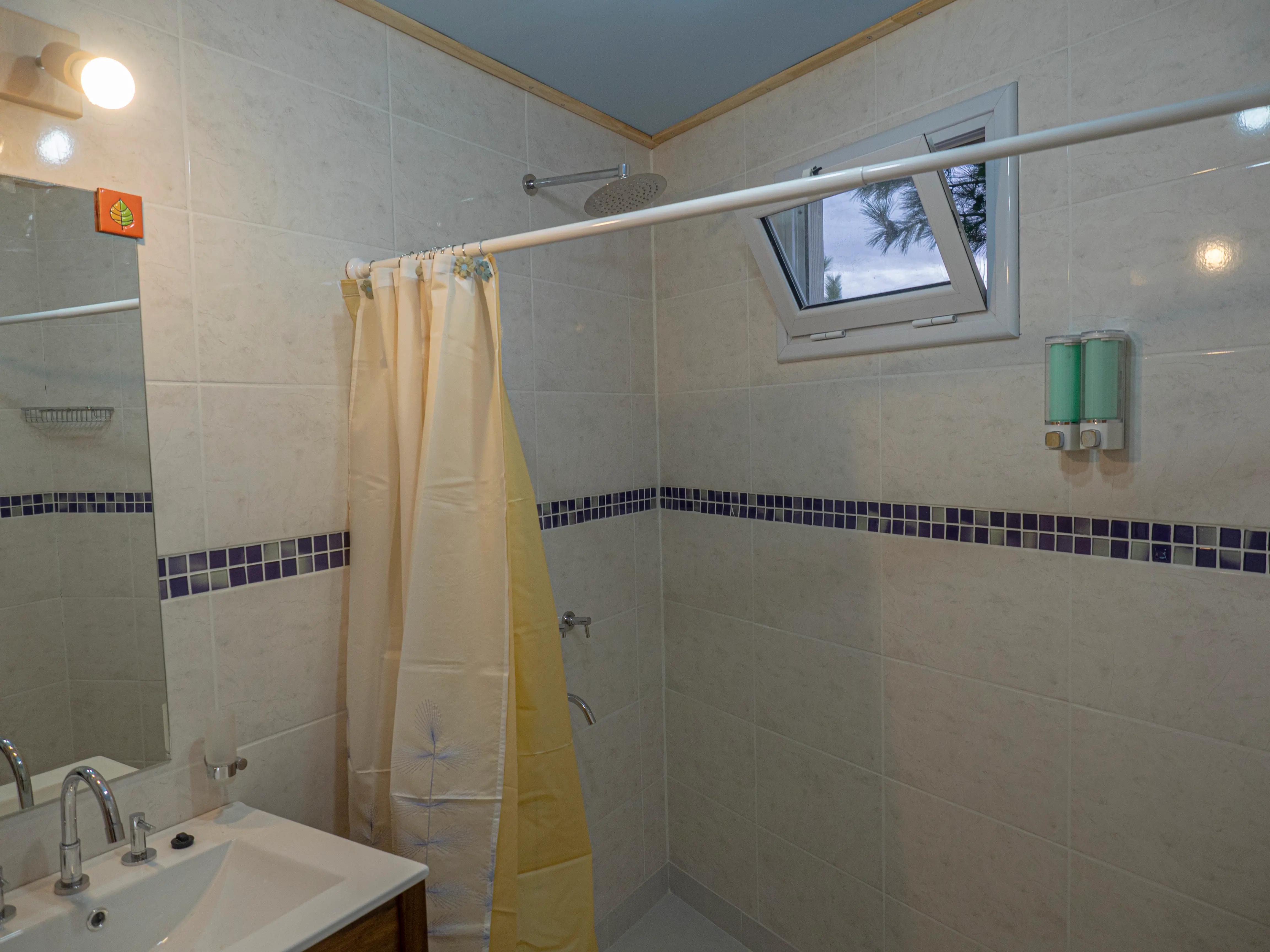 Cabaña N° 6 — Monoambiente — 4